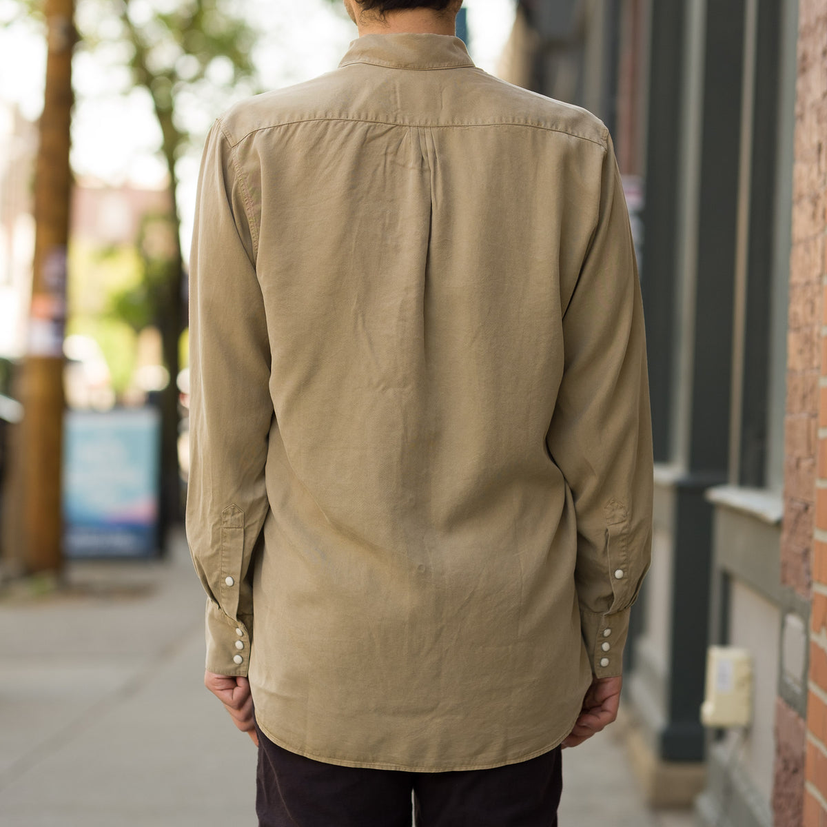 Tencel Gabardine Pearlsnap Shirt in Camp Khaki – Vestis Ltd.