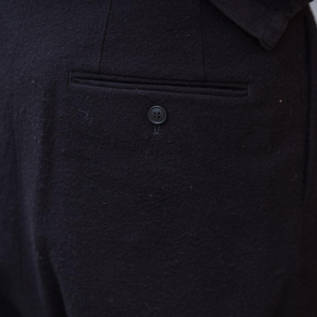 Double Pleated Cropped Trouser in Black Cotton-Silk Brushed